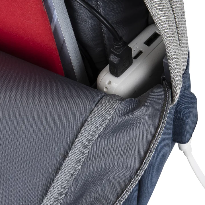 Rivacase 7562 Grau / Dunkelblau Notebookrucksack bis 15,6"
