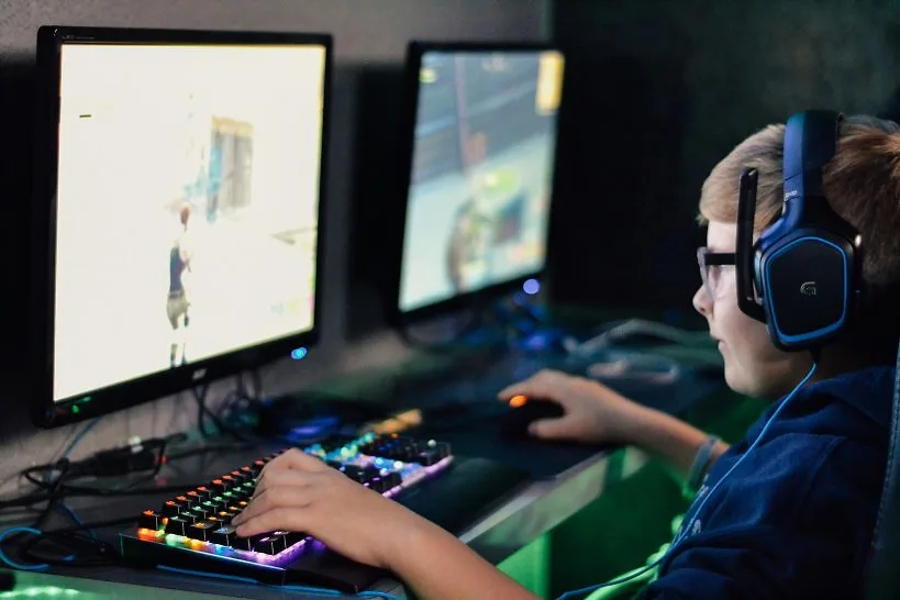 EU Kids Act soll Alterschecks vor Spiele-Downloads bringen