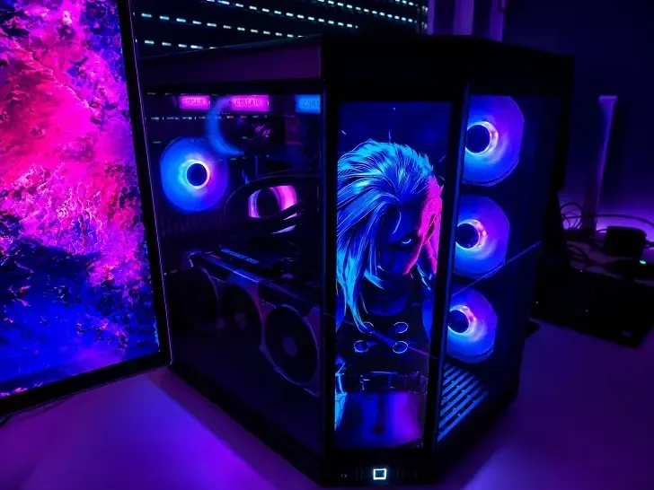 Community-Rechner: Neuer High-End-PC löst Umgestaltung des ganzen Gamingzimmers aus